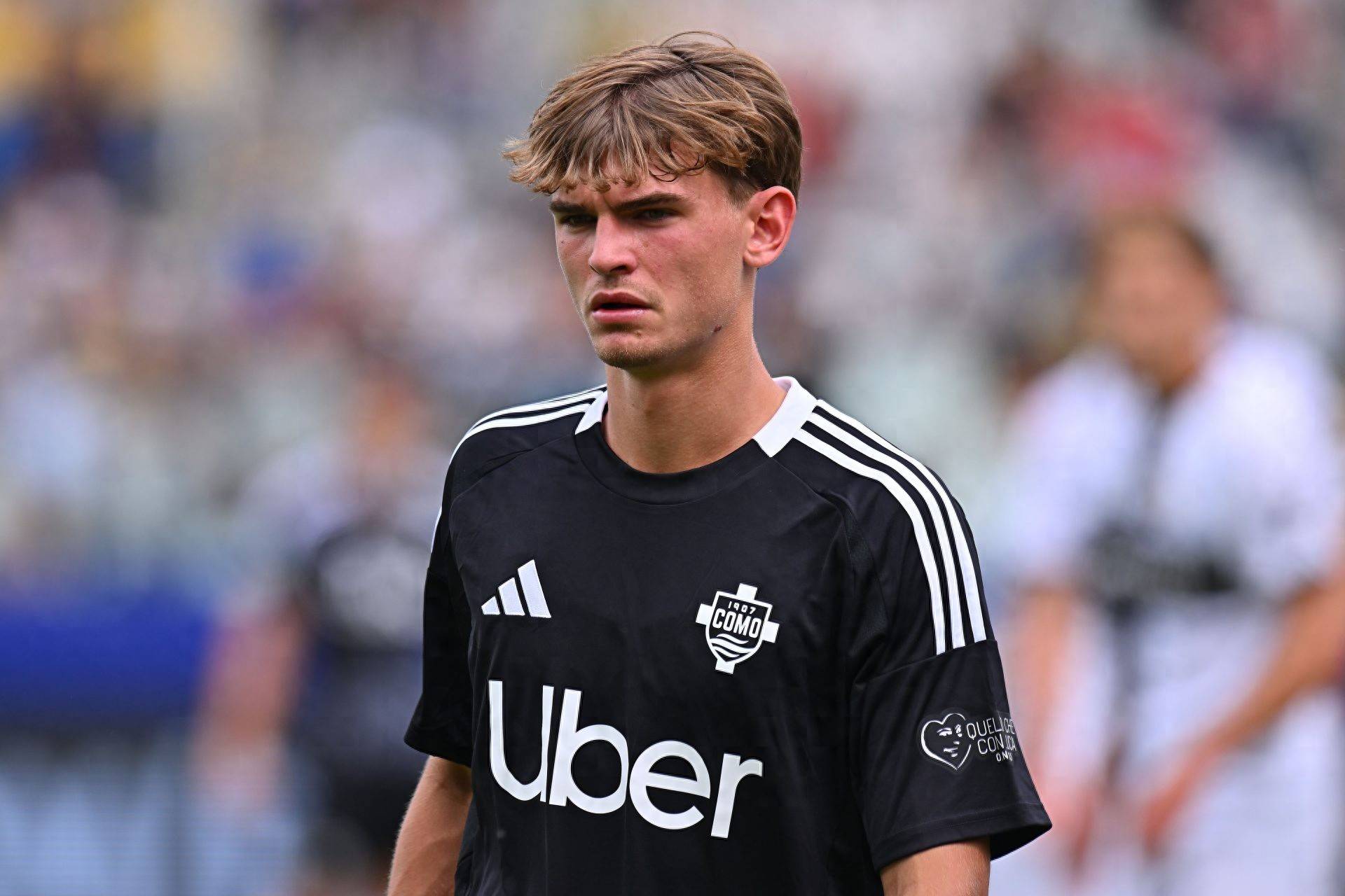 要和乔治一 要和乔治一