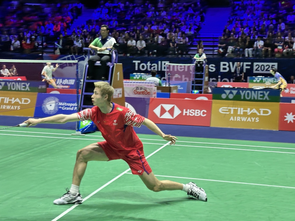 络上引起了 络上引起了